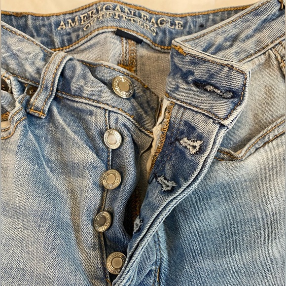 American Eagle Vintage Hi-Rise Ripped Jeans - Picture 5 of 11